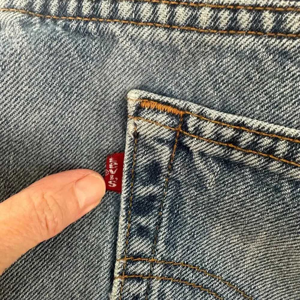Vtg 90s Levis Jeans 550 Relaxed Fit Cotton Light Wash Blue Denim Mens W36 L34
